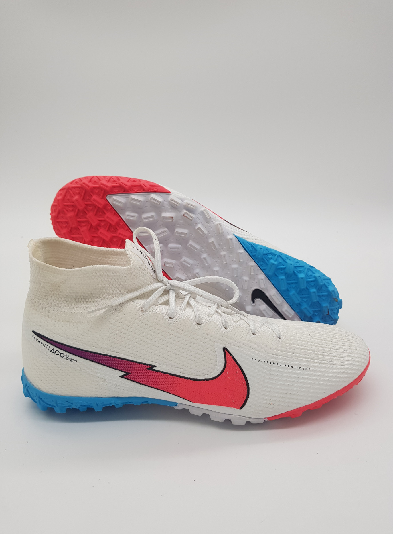 Giày Đá Bóng Sân Cỏ Nhân Tạo Nike Mercurial Flyknit ACC Trắng Đỏ Xanh