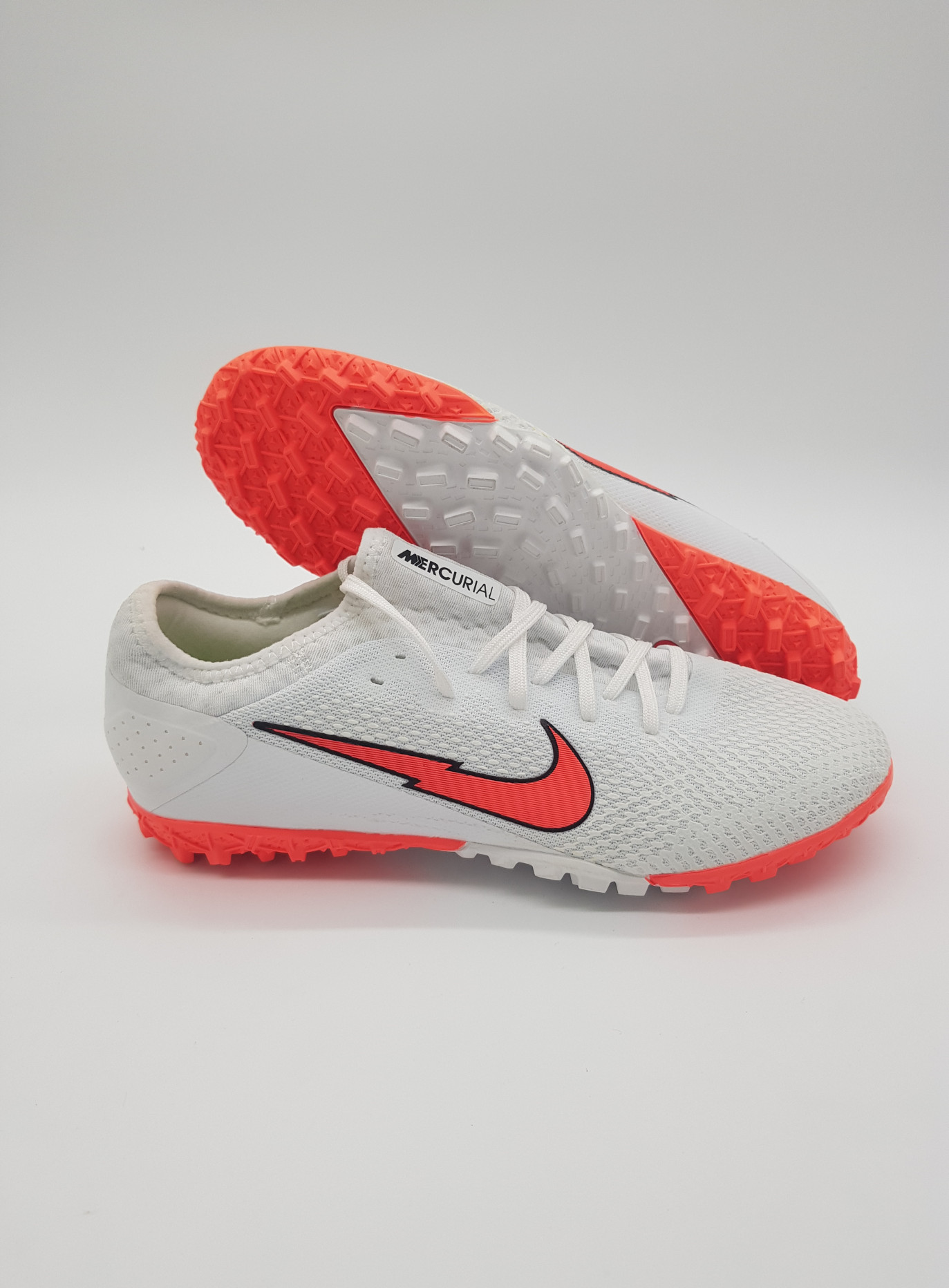 Giày Đá Bóng Sân Cỏ Nhân Tạo Nike Mercurial Vapor 13 TF Trắng Cam